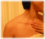 デコルテマッサージ2
